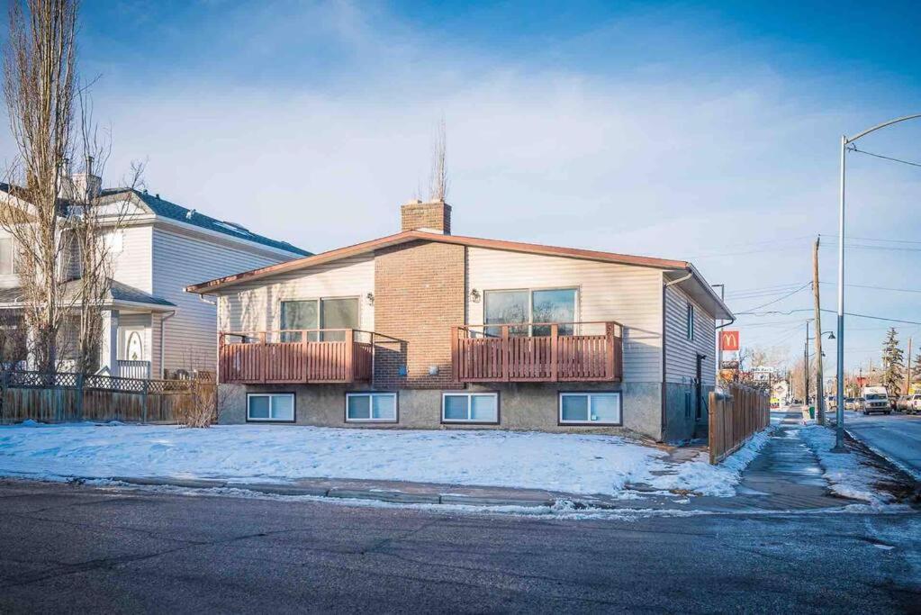 Mt Pleasant Nw 2 Bedrooms 500 Calgary Ngoại thất bức ảnh
