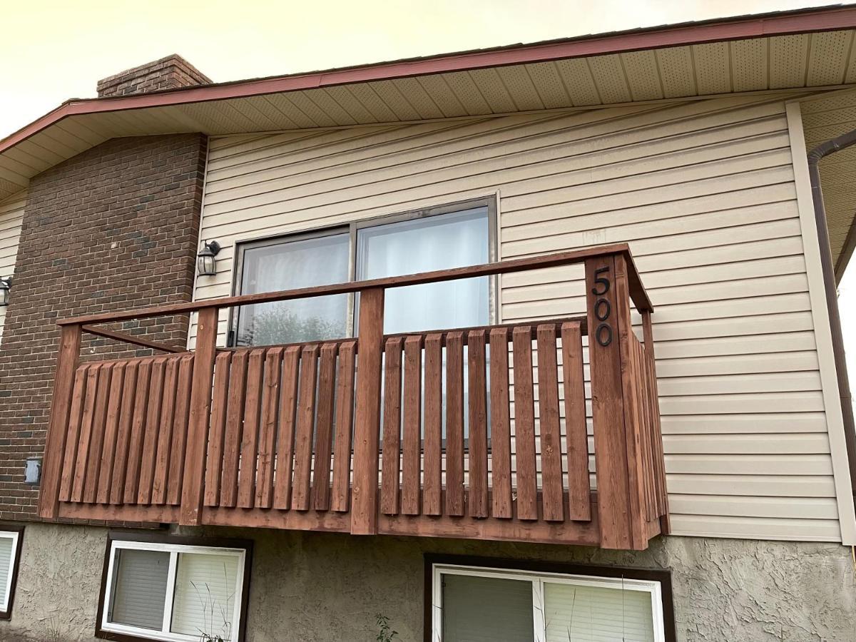 Mt Pleasant Nw 2 Bedrooms 500 Calgary Ngoại thất bức ảnh