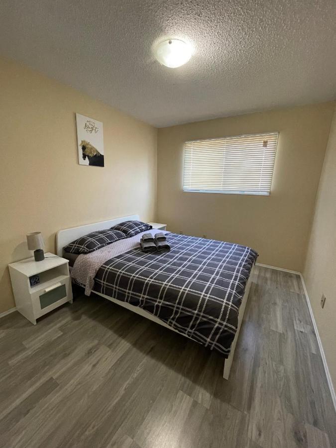 Mt Pleasant Nw 2 Bedrooms 500 Calgary Ngoại thất bức ảnh