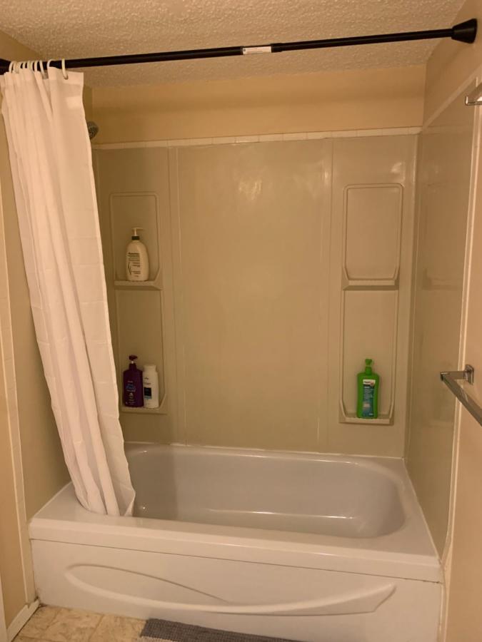 Mt Pleasant Nw 2 Bedrooms 500 Calgary Ngoại thất bức ảnh