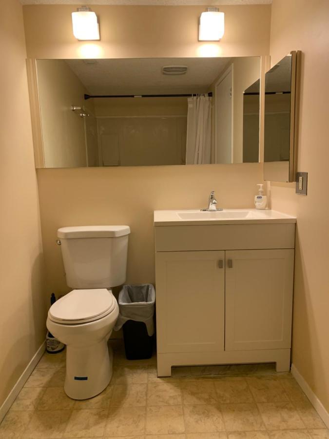 Mt Pleasant Nw 2 Bedrooms 500 Calgary Ngoại thất bức ảnh
